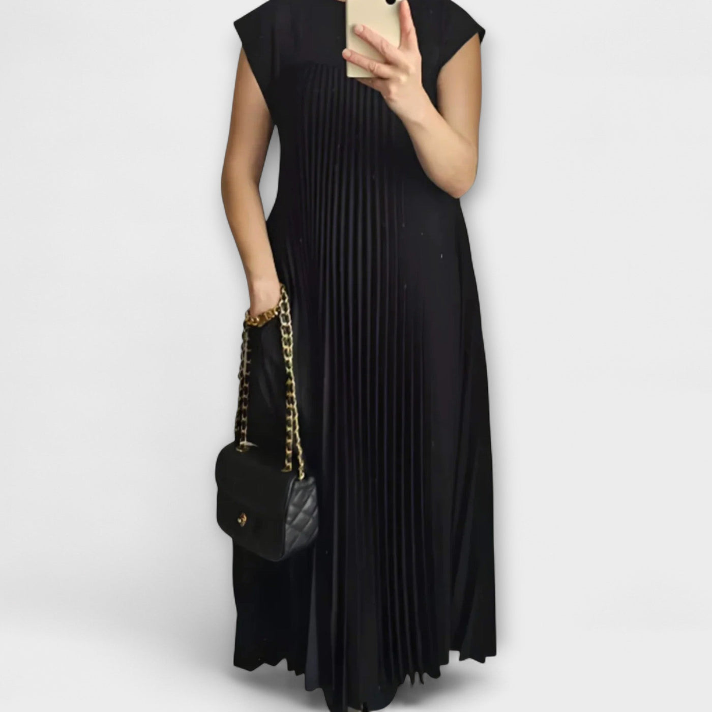 Zairelle – Elegant Pleated Dress